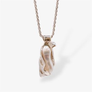 Penjoll de plata i perla barroca